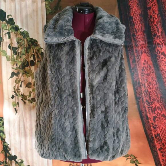 Catherine Malandrino Sze 1X Gray Faux Fur Zip Mock Neck Sleeveless Vest - Picture 4 of 7